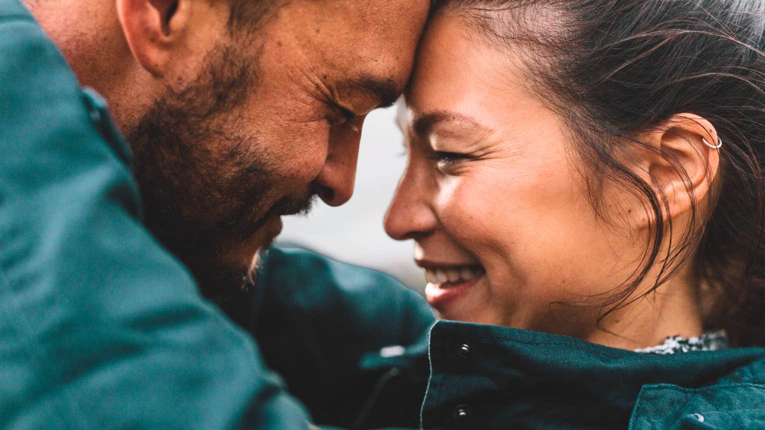 People With These Subconscious Habits Know How To Be Happy In Almost Any Relationship Happy in a relationship.